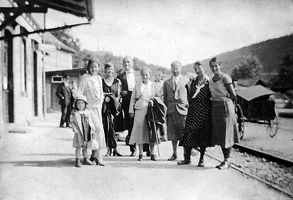 Ebhausen um 1931, Abreise von Gästen des Waldhorns