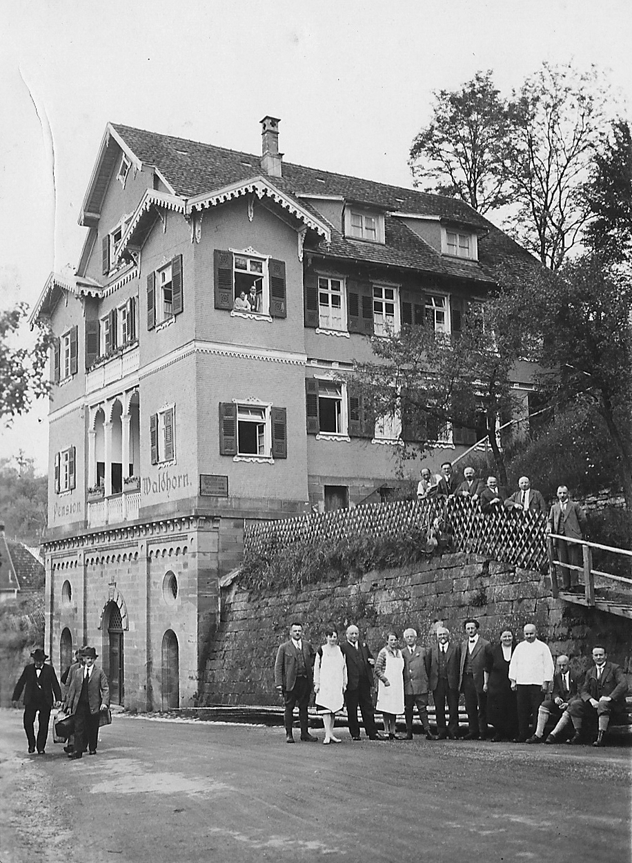 Pension Waldhorn um 1930 mit Gästen